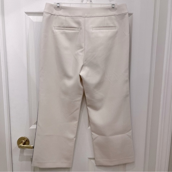 💠3/$10 LOFT CAPRI PANTS - Picture 2 of 5